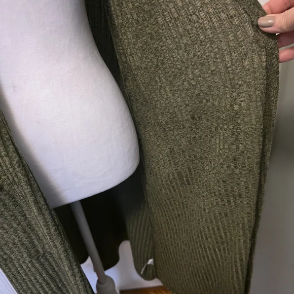 Lularoe Olive Green Sarah Open Front Cardigan Size Small, Casual - Picture 3 of 10